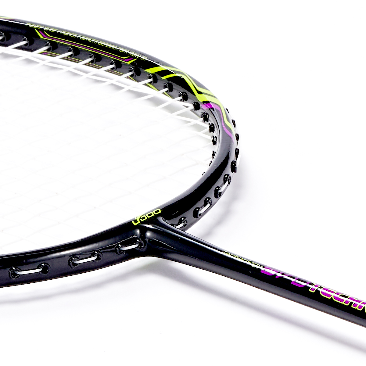 UC670 3U composite graphite ba - đánh giá và giá Badminton Junior